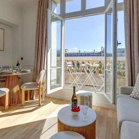 407 Suite Elysee 76- Superbe Vue Champs Elysees París Exterior foto